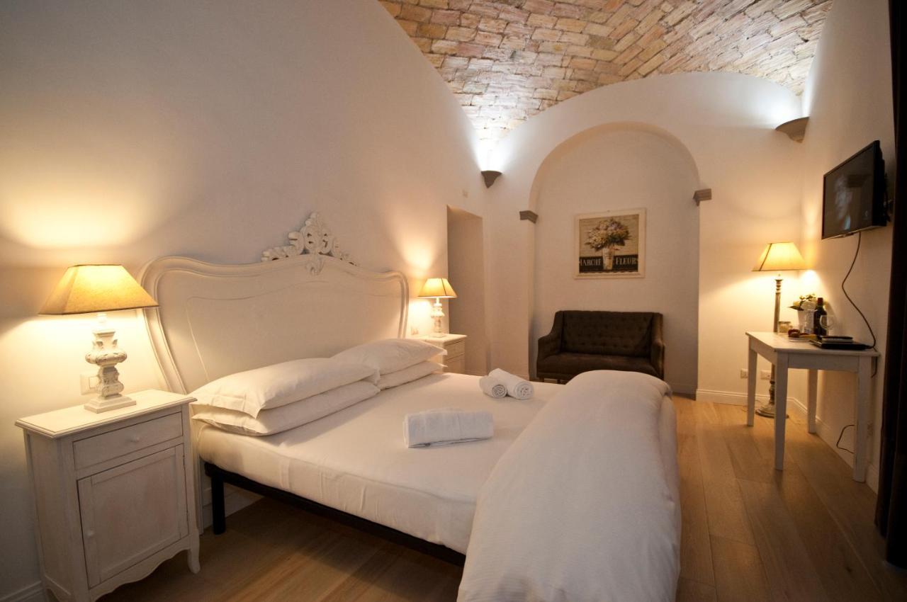B&B La Finestra Sul Colosseo Roma Eksteriør bilde